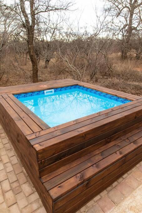 Wildheart Safari - Zesty Zebra Apartment โฮดสปรูท ภายนอก รูปภาพ