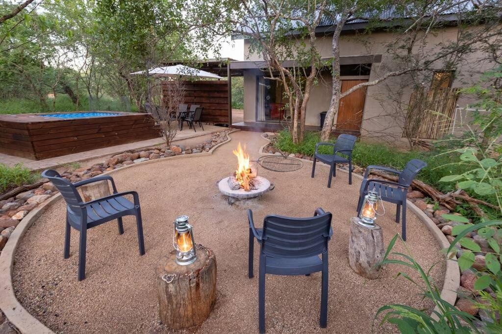 Wildheart Safari - Zesty Zebra Apartment โฮดสปรูท ภายนอก รูปภาพ