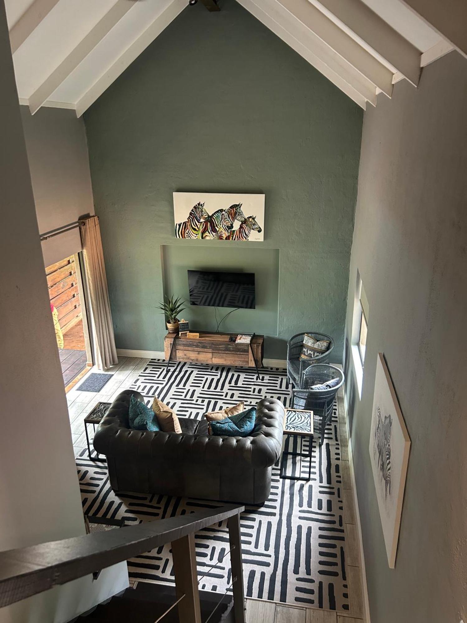 Wildheart Safari - Zesty Zebra Apartment โฮดสปรูท ภายนอก รูปภาพ