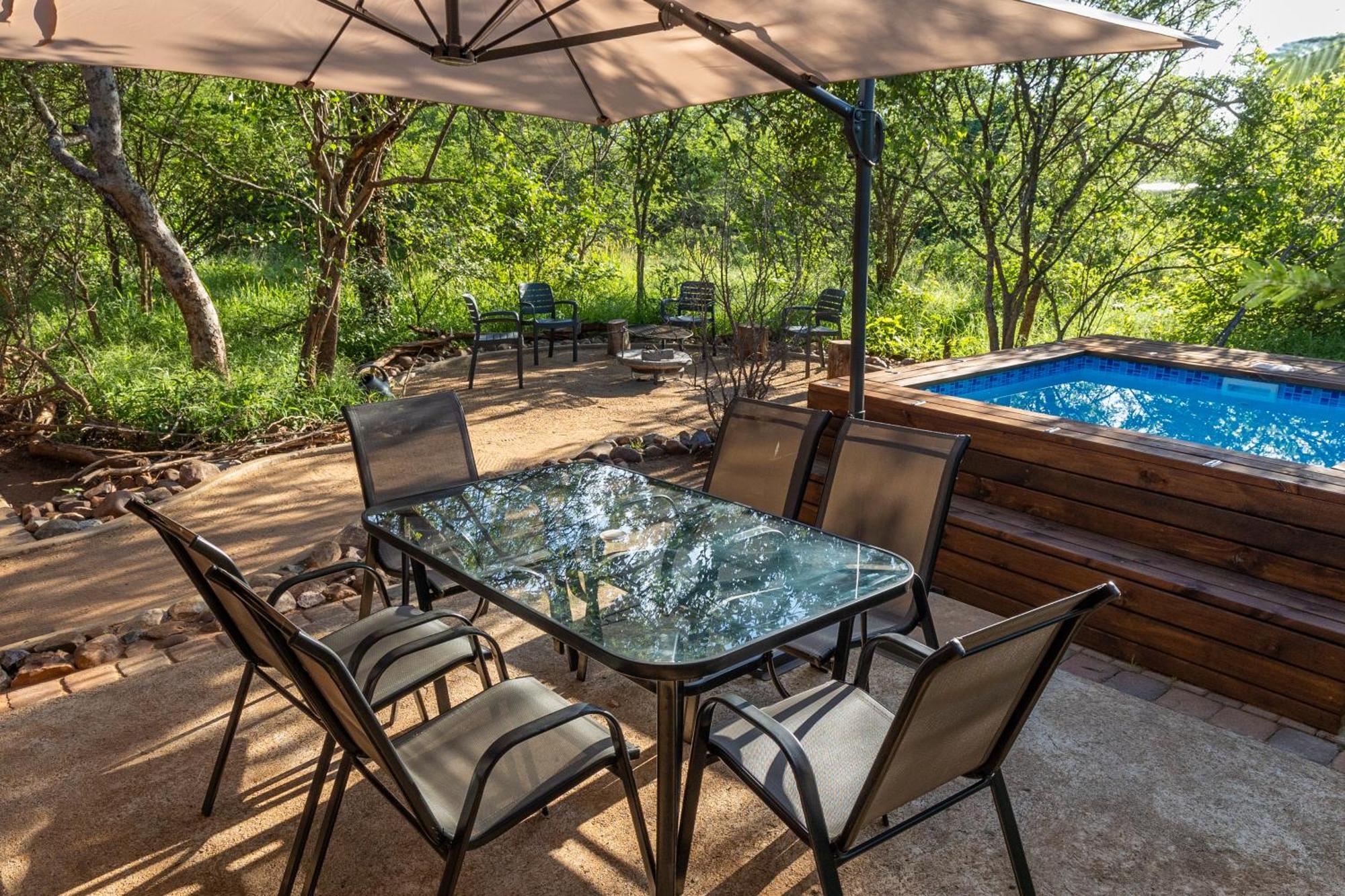 Wildheart Safari - Zesty Zebra Apartment โฮดสปรูท ภายนอก รูปภาพ