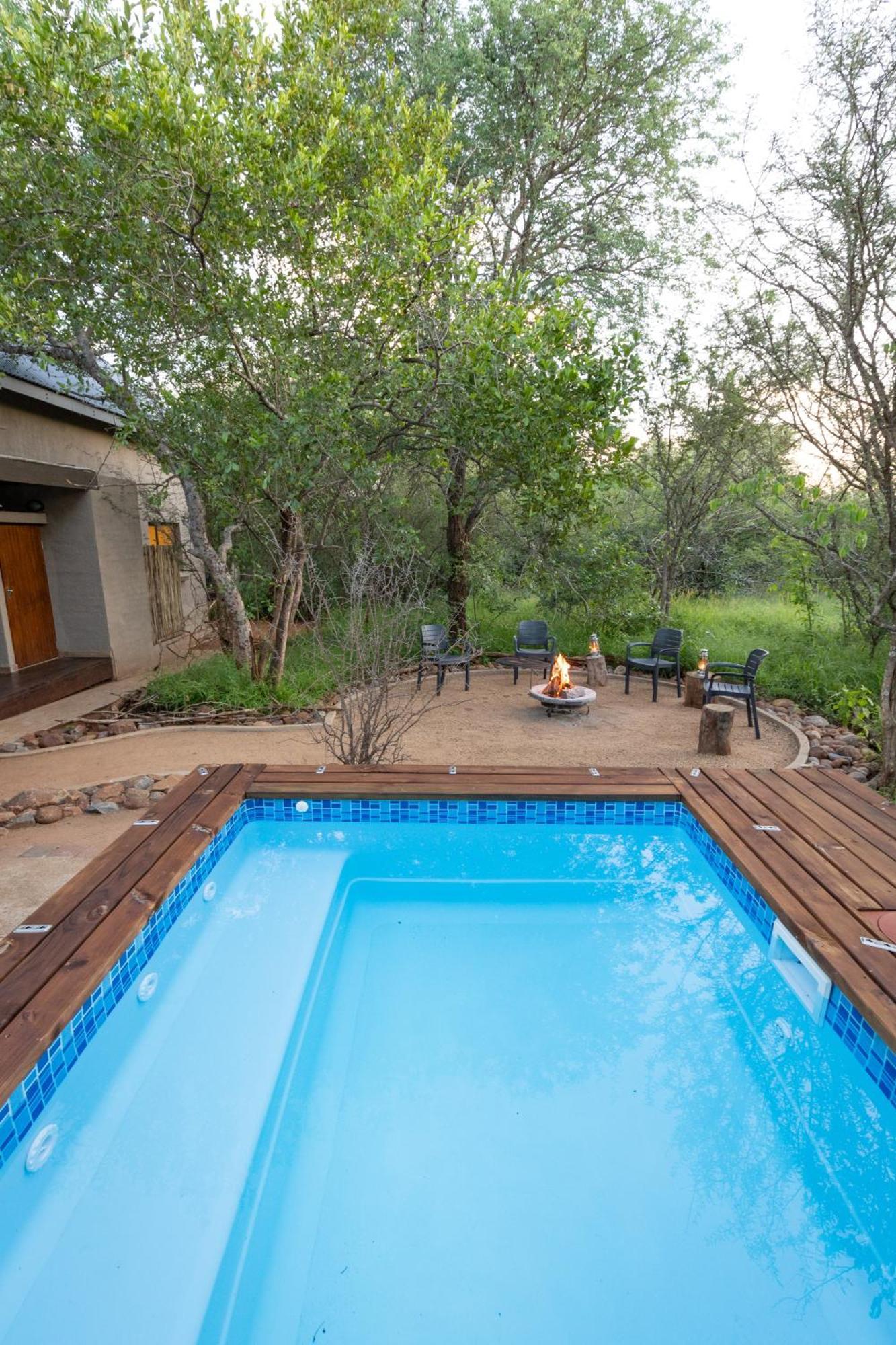 Wildheart Safari - Zesty Zebra Apartment โฮดสปรูท ภายนอก รูปภาพ