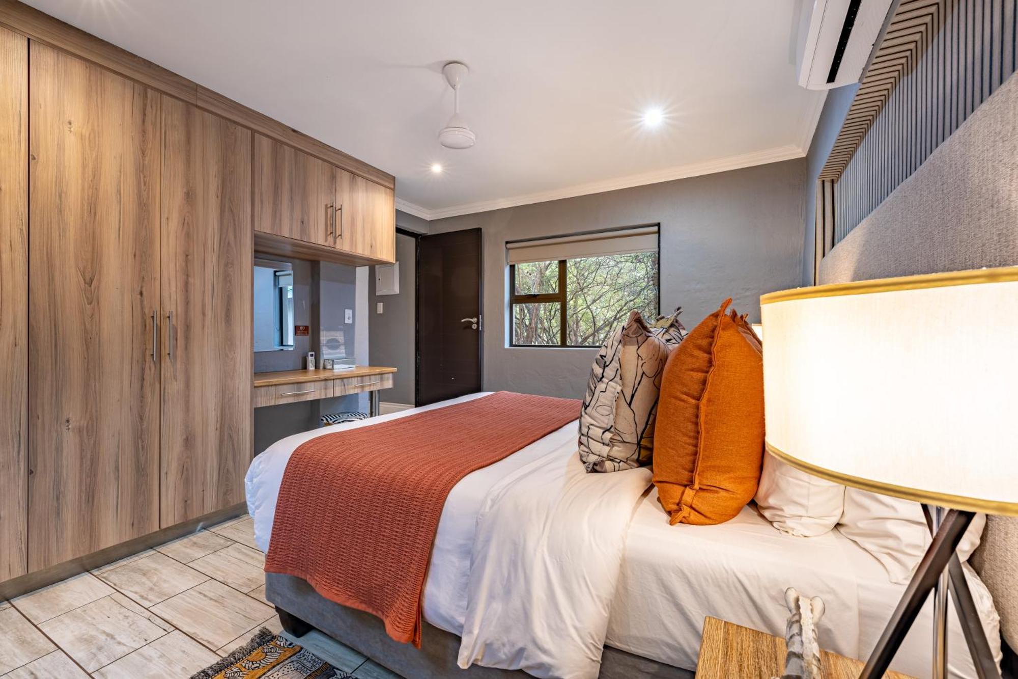 Wildheart Safari - Zesty Zebra Apartment โฮดสปรูท ภายนอก รูปภาพ