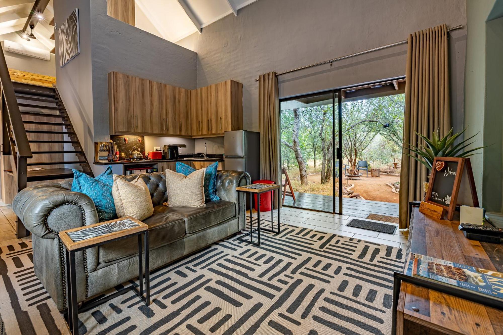 Wildheart Safari - Zesty Zebra Apartment โฮดสปรูท ภายนอก รูปภาพ